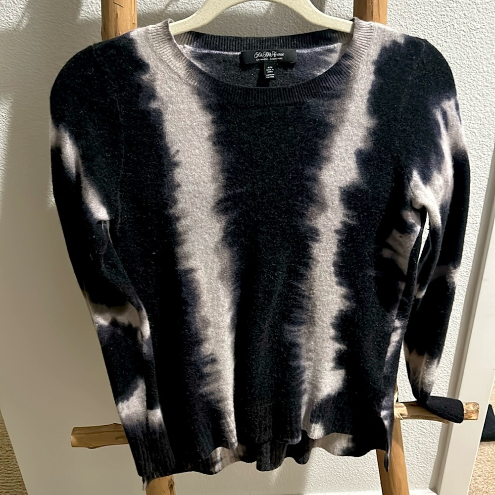 Cashmere long sleeve sweater
